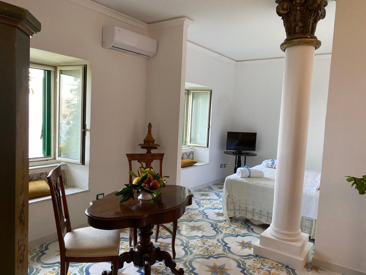 Villa Don Mimi Guarnaschelli La Dependace ตาออร์มินา ภายนอก รูปภาพ