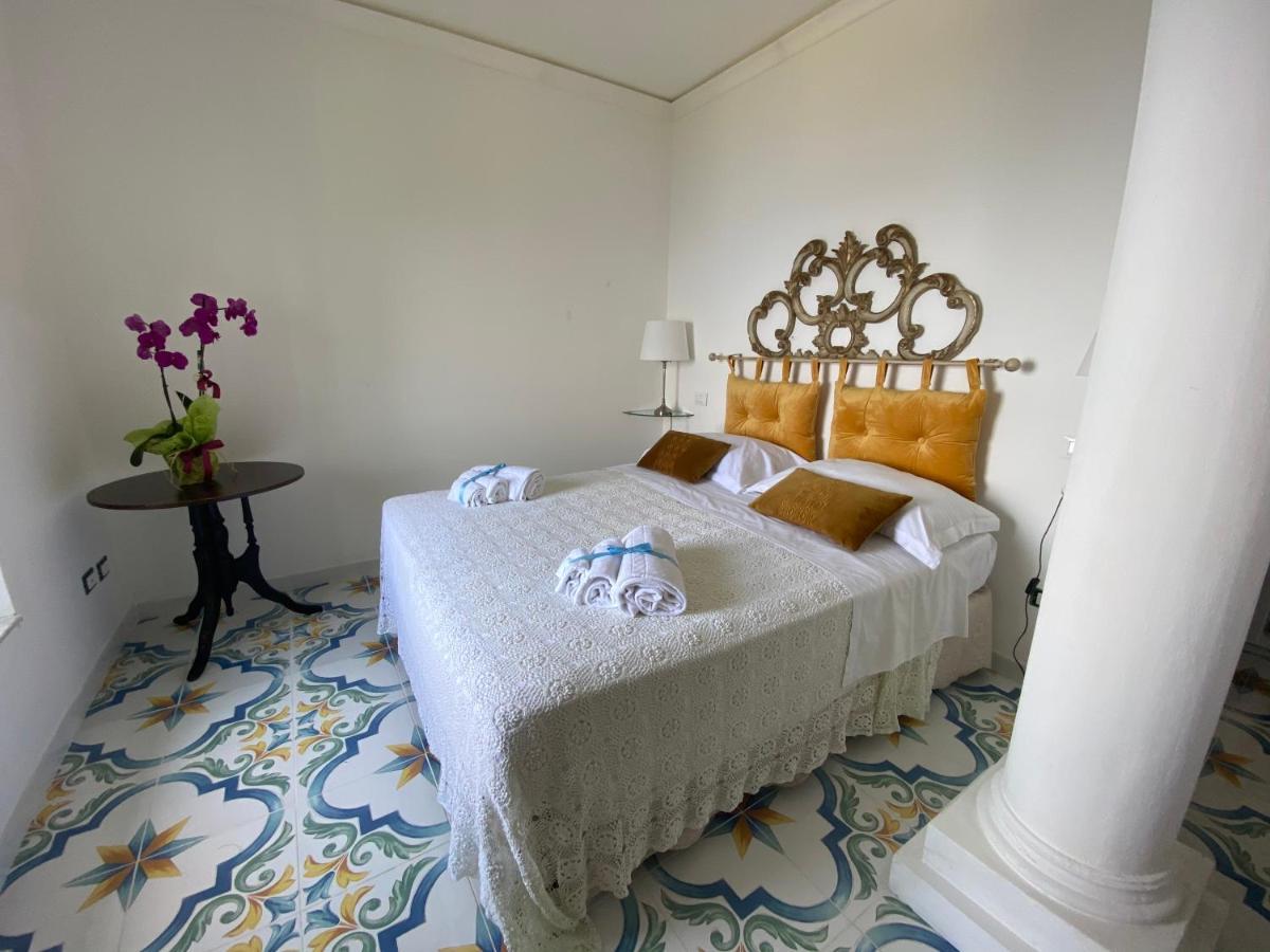 Villa Don Mimi Guarnaschelli La Dependace ตาออร์มินา ภายนอก รูปภาพ