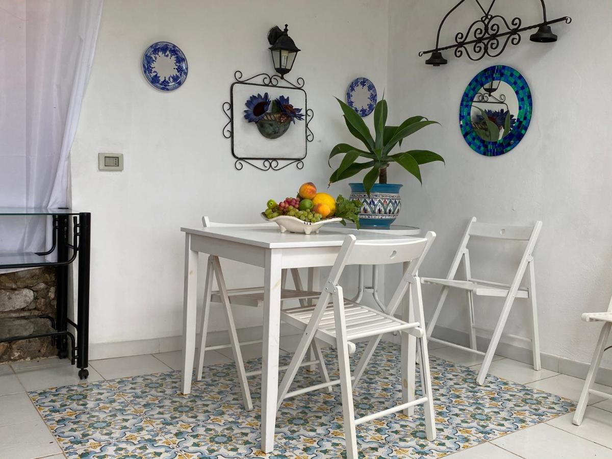 Villa Don Mimi Guarnaschelli La Dependace ตาออร์มินา ภายนอก รูปภาพ